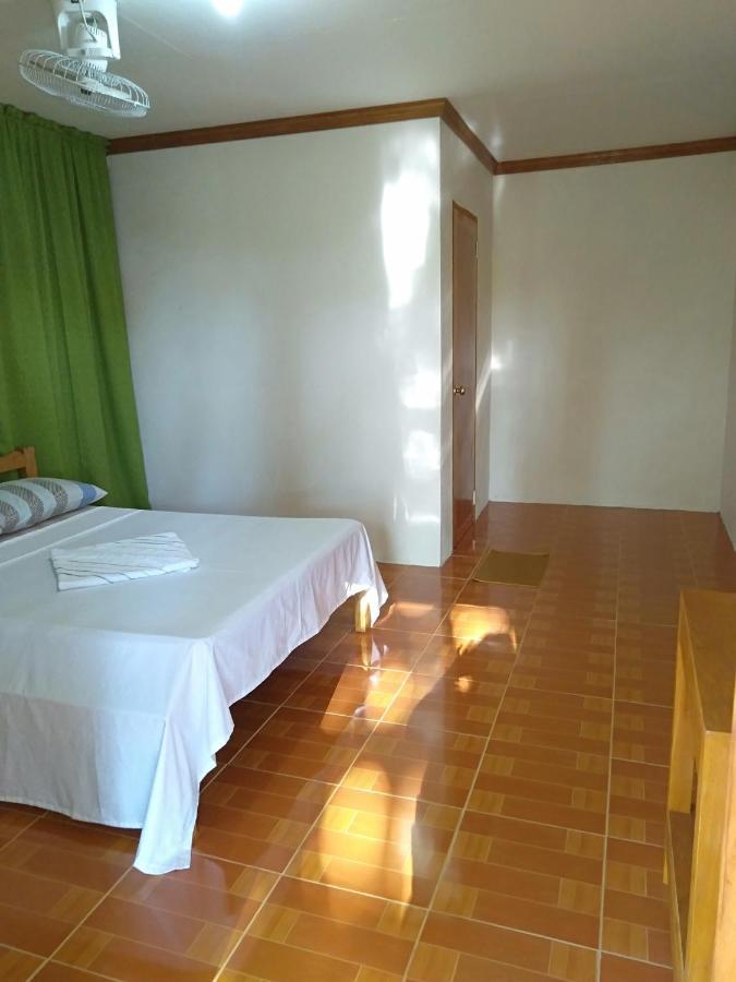 Gold Star Inn Siquijor Eksteriør bilde
